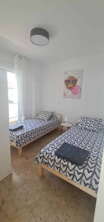 Small Oasis - Appartement 6 Personnes มานิลบา ภายนอก รูปภาพ