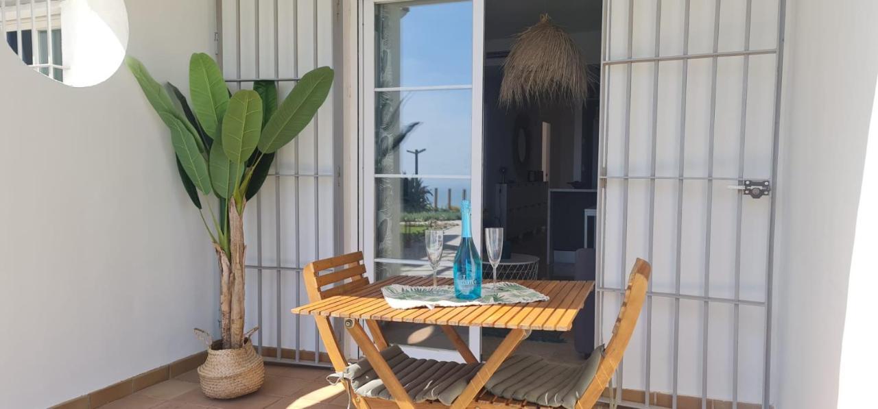 Small Oasis - Appartement 6 Personnes มานิลบา ภายนอก รูปภาพ